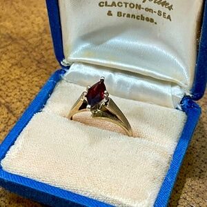 Vintage 14k Yellow Gold Garnet Dinner Ring Estate Jewelry Handmade Retro Chic